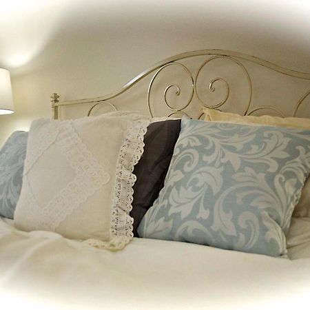 The Cheshire Cat Bed And Breakfast Elora Dış mekan fotoğraf